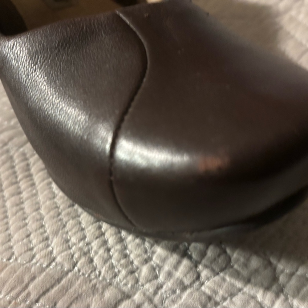 TSUBO Soft Leather Wedges-Size 9 - Picture 8 of 8